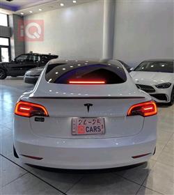 تسلا موديل 3